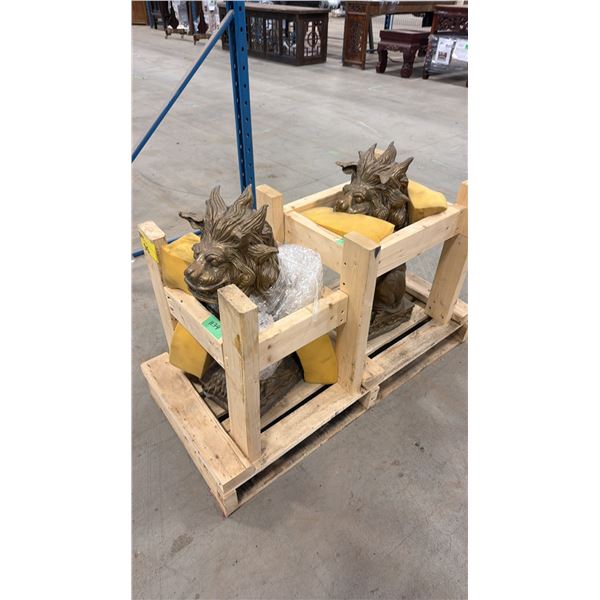 (2) BRONZE PAINTED CONCRETE STATUES APPROX 2.5'H