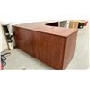 Image 5 : L-SHAPED 3-DRAWER WOOD EXECUTIVE DESK & 2-DRAWER WOOD DESK