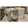 Image 1 : DRIEAZ HEPA 2000 AIR SCRUBBER WITH BOX OF AIR FILTERS