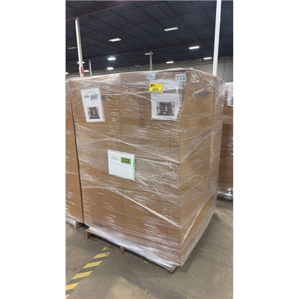 PALLET OF ASSORTED SHOW PROPS