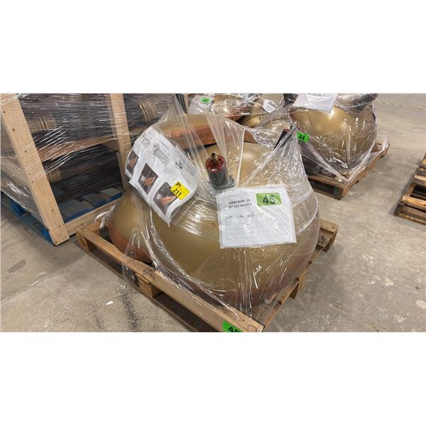 PALLET OF ASSORTED SHOW PROP HANGING LIGHTS