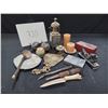 Image 18 : PALLET OF ASSORTED SHOW PROPS
