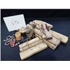 Image 21 : PALLET OF ASSORTED SHOW PROPS