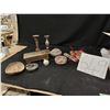 Image 9 : PALLET OF ASSORTED SHOW PROPS