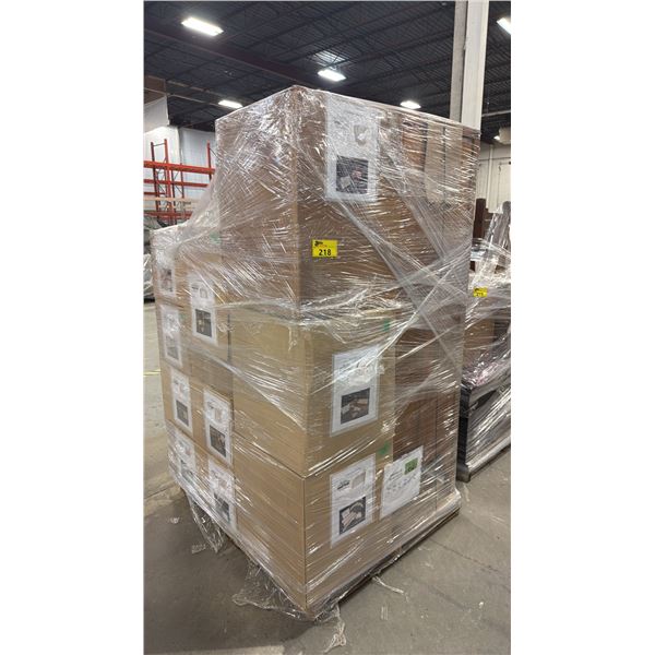 PALLET OF ASSORTED SHOW PROPS