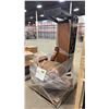 Image 2 : PALLET OF ASSORTED SHOW PROPS & FURNITURE