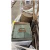 Image 4 : PALLET OF ASSORTED SHOW PROPS