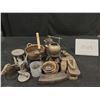 Image 8 : PALLET OF ASSORTED SHOW PROPS
