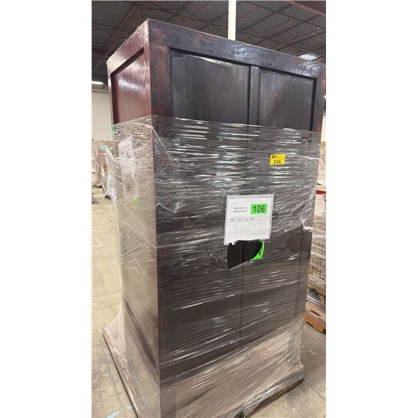 PALLET OF ASSORTED SHOW PROPS & FURNITURE