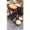Image 2 : (4) DRUMS & 2 STANDS