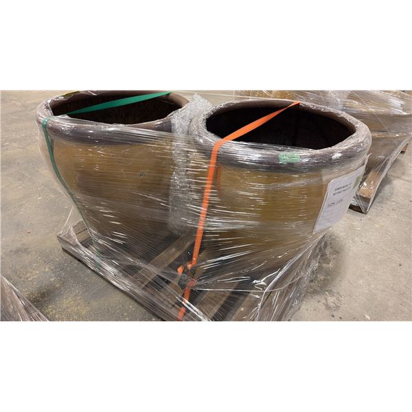 PALLET OF (2) LARGE PLANTER POTS