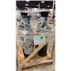 Image 2 : PALLET OF ASSORTED LARGE VASES