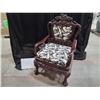 Image 8 : PALLET OF ASSORTED SHOW PROPS & FURNITURE