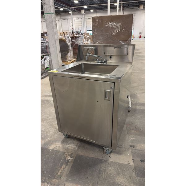 PORTABLE STAINLESS STEEL WASH STATION