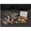 Image 7 : PALLET OF ASSORTED SHOW PROPS