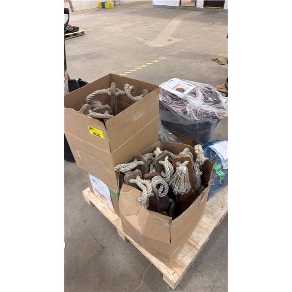 PALLET OF ASSORTED SHOW PROPS