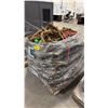 Image 2 : PALLET OF ASSORTED SHOW PROP ROPE