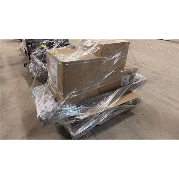 PALLET OF ASSORTED SHOW PROPS