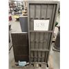 Image 9 : PALLET OF ASSORTED SHOW PROPS