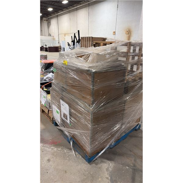 PALLET OF ASSORTED SHOW PROPS