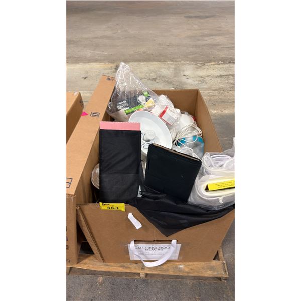 PALLET OF ASSORTED SHOW PROPS