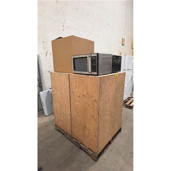 PALLET OF WOOD PEDESTALS, MICROWAVES & MORE
