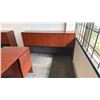 Image 2 : L-SHAPED EXECUTIVE DESK WITH DESK TOP CABINET