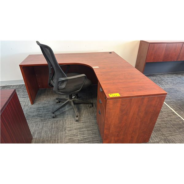 L-SHAPED DESK WITH ROLLING OFFICE CHAIR