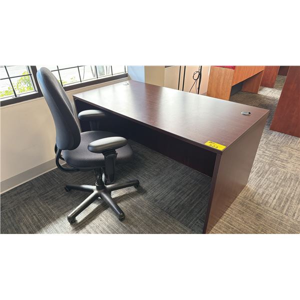 WOOD DESK WITH ROLLING OFFICE CHAIR