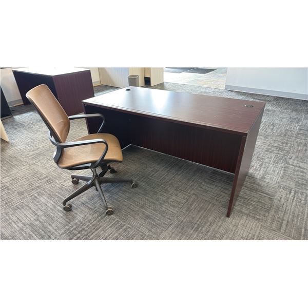 WOOD DESK & ROLLING OFFICE CHAIR