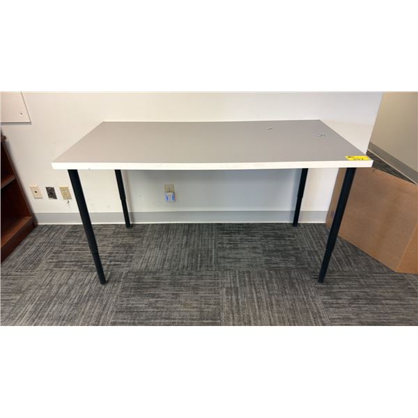 WOOD TABLE WITH METAL LEGS