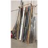Image 2 : ASSORTED LENGTHS OF METAL, PVC, PLASTIC RODS, PIPES, FLASHING & MORE