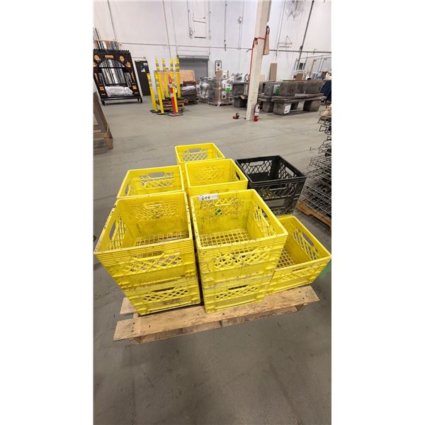 PALLET OF ASSORTED MILK CRATES
