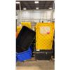 Image 1 : PALLET OF ASSORTED TOTES WITH LIDS