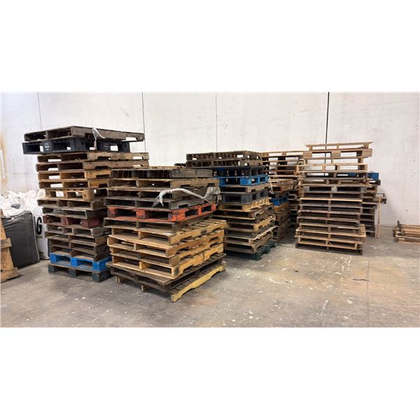 LARGE LOT OF ASSORTED SIZE PALLETS