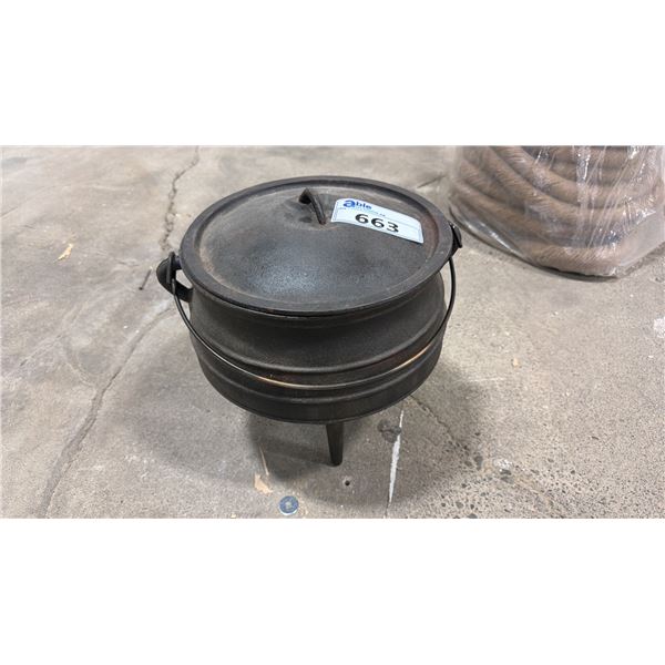 CAST IRON POT