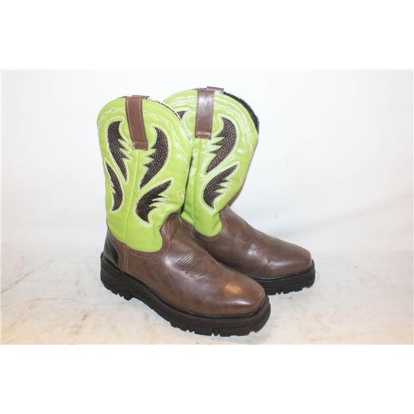 MENS-8/WOMENS-9 WORKHOG SQUARE TOE BOOTS,