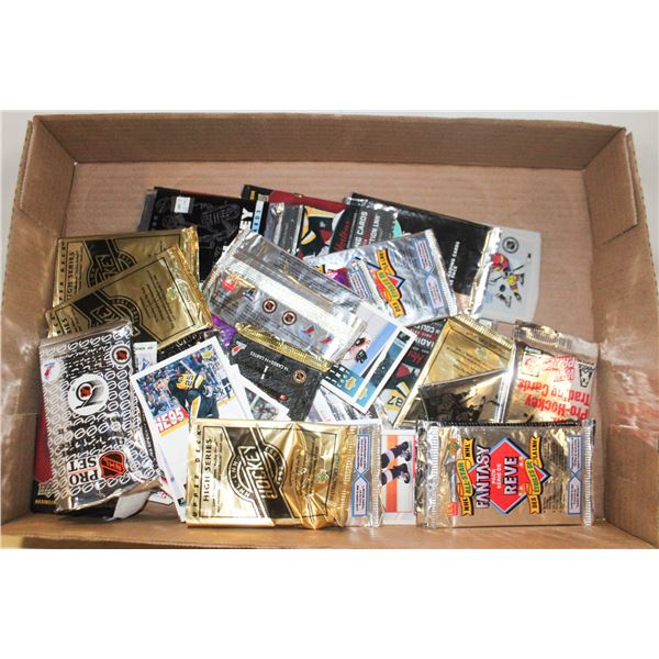 ESTATE LOT OF OPENED PACKS CARDS VINTAGE HOCKEY
