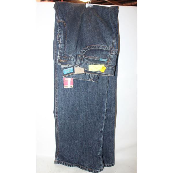 B,P,C, JEANS 38W 28L