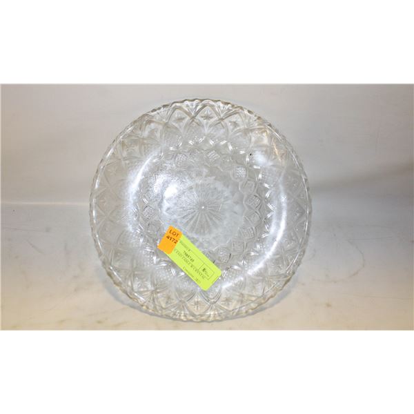 WILDLIFE CENTRE PIECE W/CRYSTAL TRAY