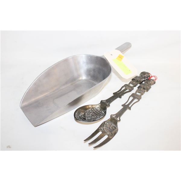3 METAL WARE ITEMS - GRAIN SCOOP, FORK &