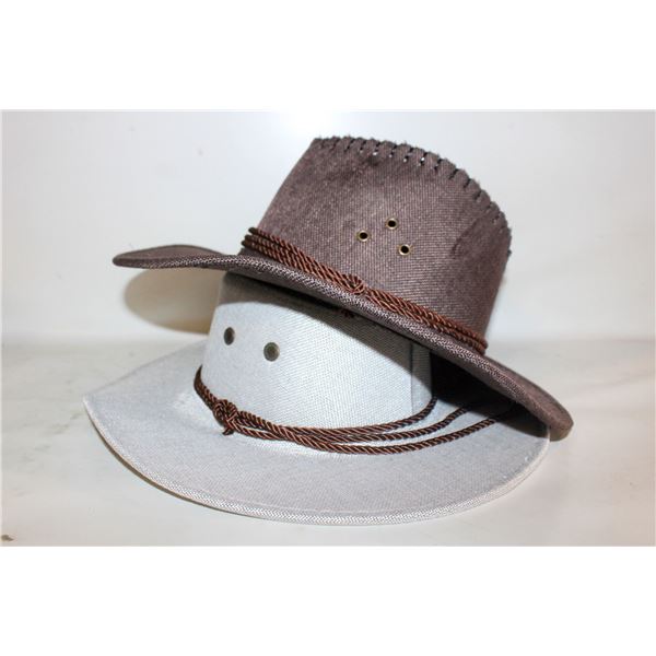 BOX WITH 2 FABRIC COWBOY HATS - 1 BROWN,