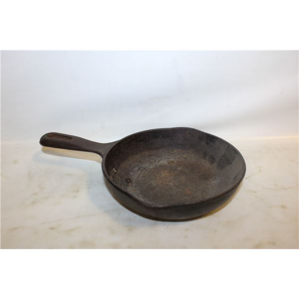 LEVCOWARE CAST IRON PAN #6