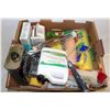 Image 1 : BOX PAINT SUPPLIES