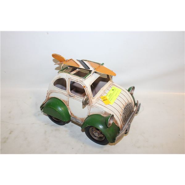 METAL BEACH DUNE BUGGY WITH SURF BOARD 9" X 7"