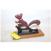 Image 1 : CAST IRON SQUIRREL VINTAGE NUT CRACKER-ESTATE