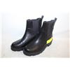 Image 1 : NEW WOMENS SIZE 6 OLD NAVY BOOTS