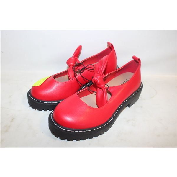 NEW WOMENS SIZE 6 TORRID BOW MARY