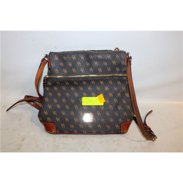 VINTAGE DOONEY & BOURKE LEATHER PURSE-ESTATE