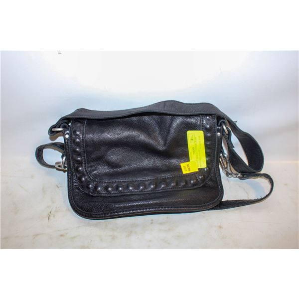 ESTATE BERLIN LEATHER CROSS BODY BAG-ESTATE